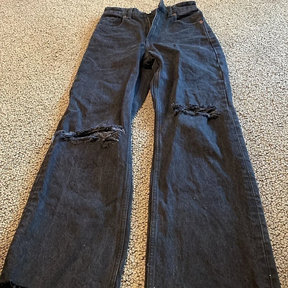 Zara Black Distressed wide Legged Jeans Size 0 in EUC